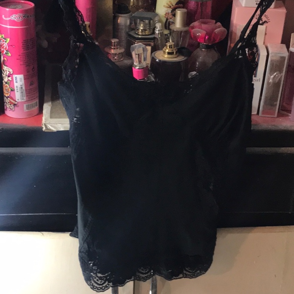 Fredricks Hollywood top